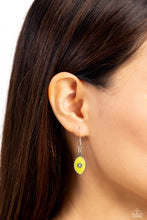 Load image into Gallery viewer, Pressed Flowers - Green