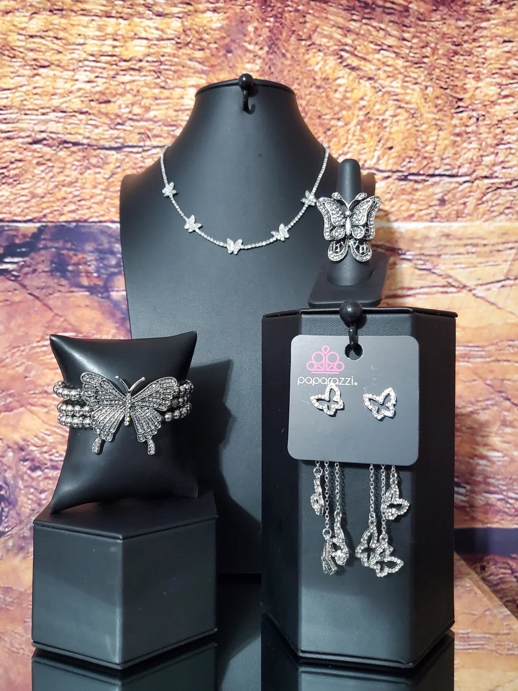 Gimme the Glitz Butterfly - 4pc Set