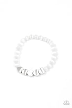 Load image into Gallery viewer, &quot;HEART MELTING GLOW&quot; WHITE BRACELET
