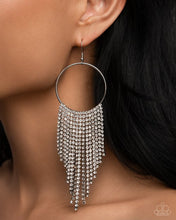 Load image into Gallery viewer, Streamlined Shimmer - White (Black Diamond Bring Back Piece)
