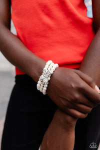 How Do You Do? - White Pearl Bracelet