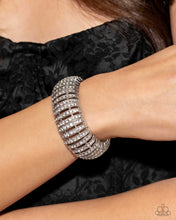 Load image into Gallery viewer, Appealing A-Lister - White Bracelet
