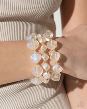 Load image into Gallery viewer, Glittery Gala - Gold Bracelet
