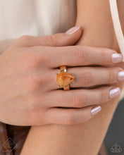 Load image into Gallery viewer, &quot;MARBLED MODERATO&quot; ORANGE FASHION FIX RING
