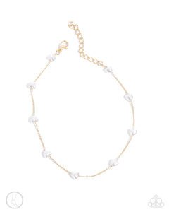 Charming Court - Gold