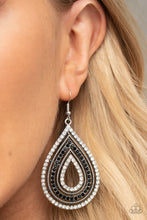 Load image into Gallery viewer, PAPARAZZI &quot;5TH AVENUE ATTRACTION&quot; BLACK EARRINGS
