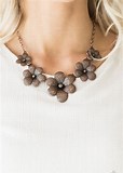 Load image into Gallery viewer, Secret Garden - Copper Floral Pedal Necklace
