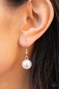 Revolving Refinement - Gold FAshion Fix August 2021 - Barbara Towles Masterson's Store