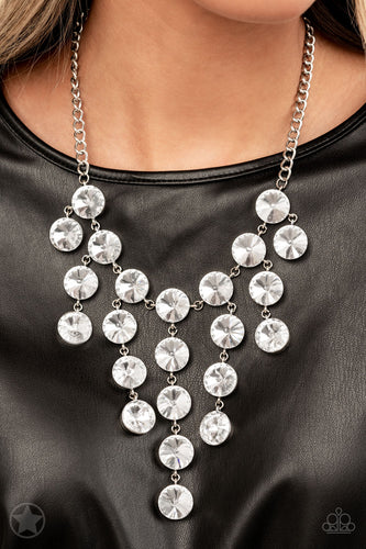 Spotlight Stunner - Blockbuster - Barbara Towles Masterson's Store