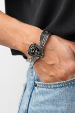 Load image into Gallery viewer, Desert Roost - Black Bracelet Paparazzi

