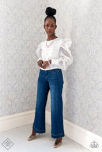 Load image into Gallery viewer, Glimpses of Malibu - Complete Trend Blend February 2022 - Barbara Towles Masterson&#39;s Store
