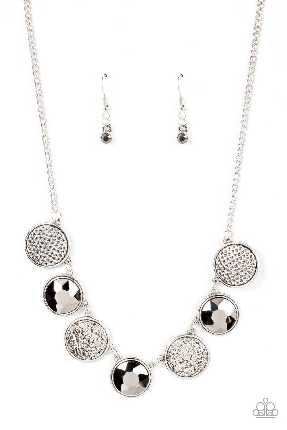Urban Elite - Silver Necklace Paparazzi
