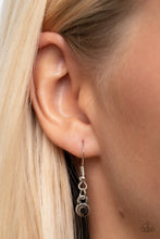 Load image into Gallery viewer, Urban Elite - Silver Necklace Paparazzi
