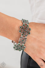 Load image into Gallery viewer, Glimpses of Malibu - December 2021 Fashion Fix - Barbara Towles Masterson&#39;s Store
