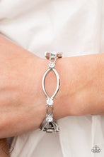 Load image into Gallery viewer, Glimpses of Malibu Complete Trend Blend - June 2022 (Bracelet Unavailable) - Barbara Towles Masterson&#39;s Store
