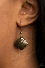 Load image into Gallery viewer, Paparazzi Keeping It RELIC - brass - Barbara Towles Masterson&#39;s Store
