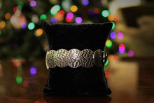 Load image into Gallery viewer, RADIOACTIVE REFLECTIONS - BLACK STRETCHY BRACELET - Barbara Towles Masterson&#39;s Store

