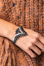 Load image into Gallery viewer, Teton Tiara - black - Paparazzi bracelet
